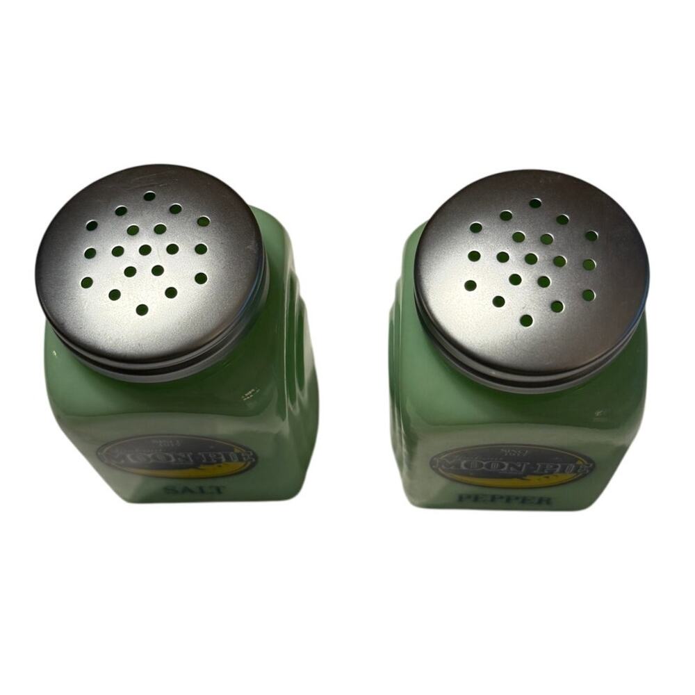 Moon Pie 4" Salt & Pepper Shakers Jadeite Green Glass Reproduction - Picture 5 of 7